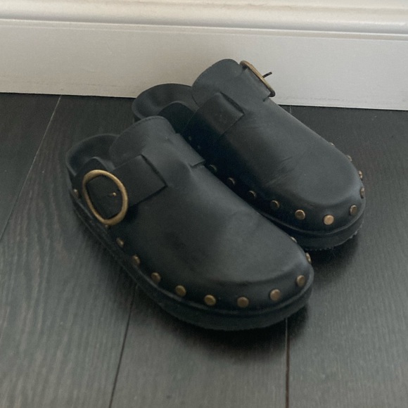 ISABEL MARANT - stud buckle clog - Picture 4 of 7